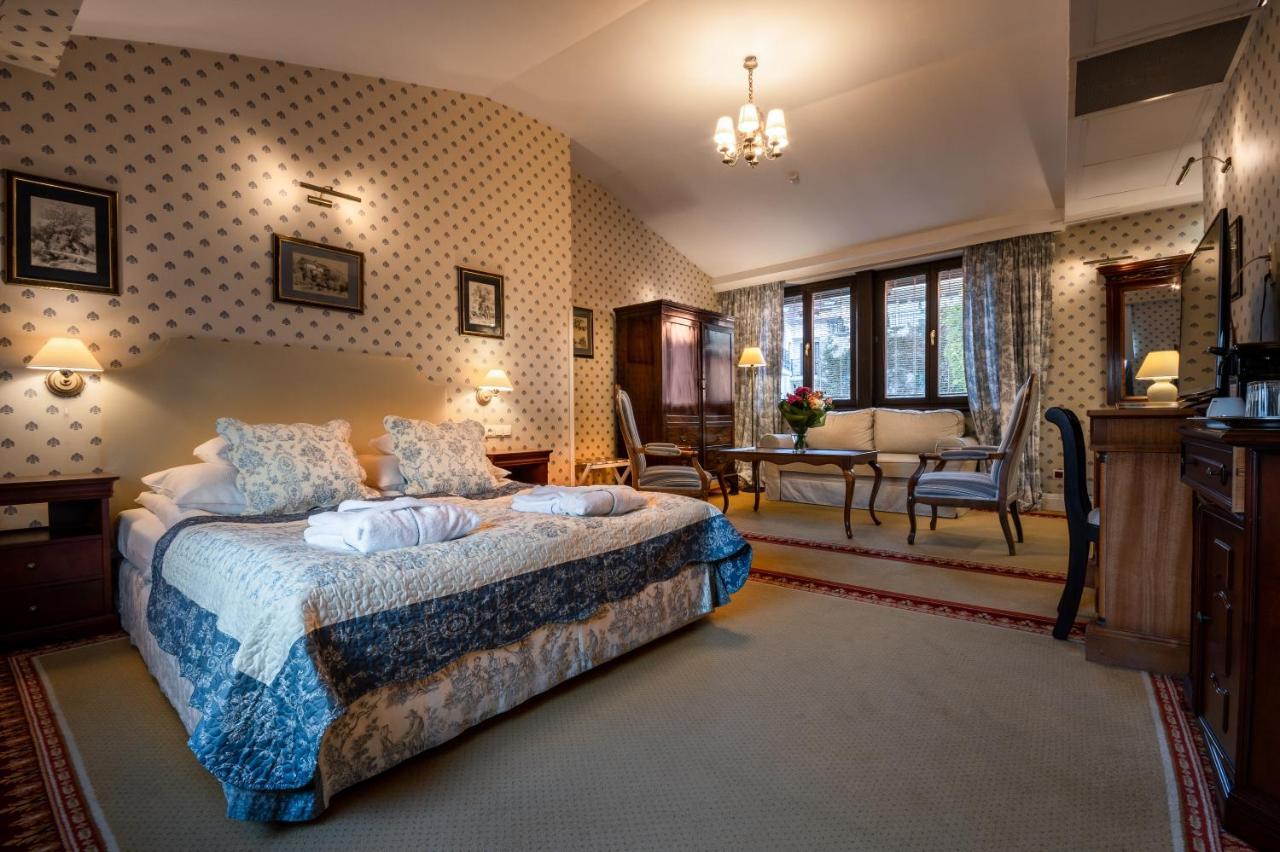 Hotel Grodek Krasków Εξωτερικό φωτογραφία